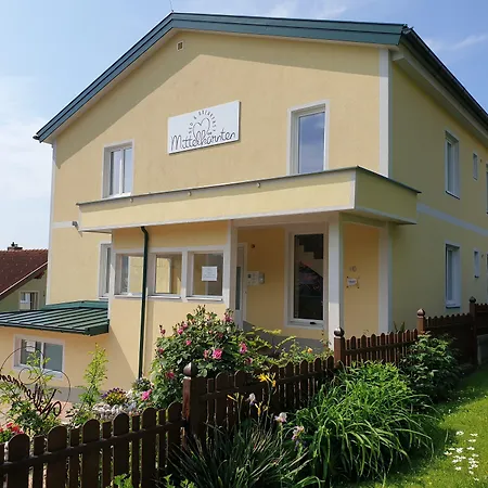 Mittelkaernten Bed & Breakfast Althofen (Carinthia)